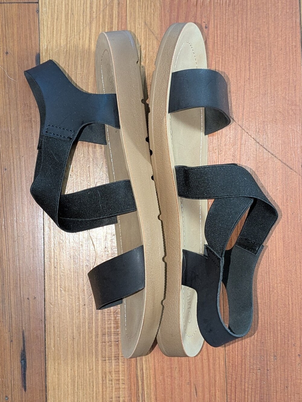 DREAM PAIRS - SIZE 10 BLACK & WHITE - Picture 3 of 15
